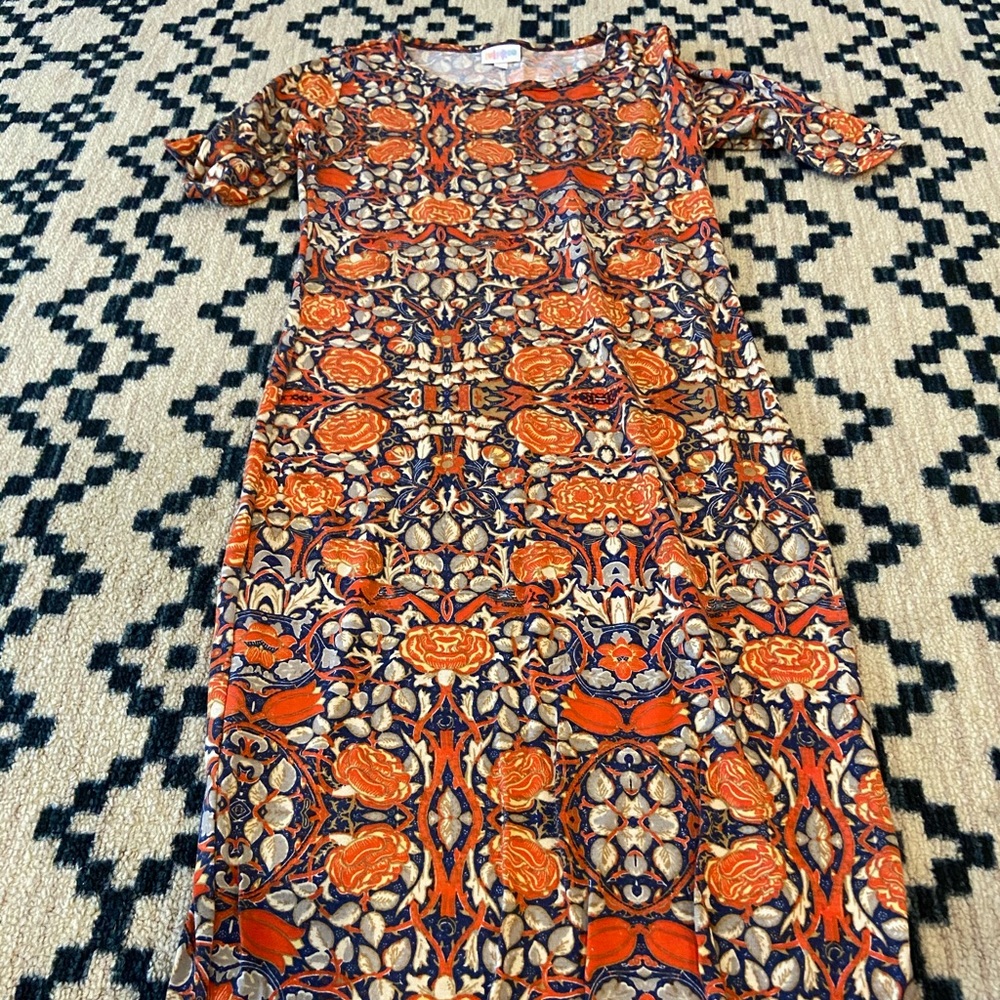 LuLaRoe Julia Dress: XS EXCELLENT CONDITION